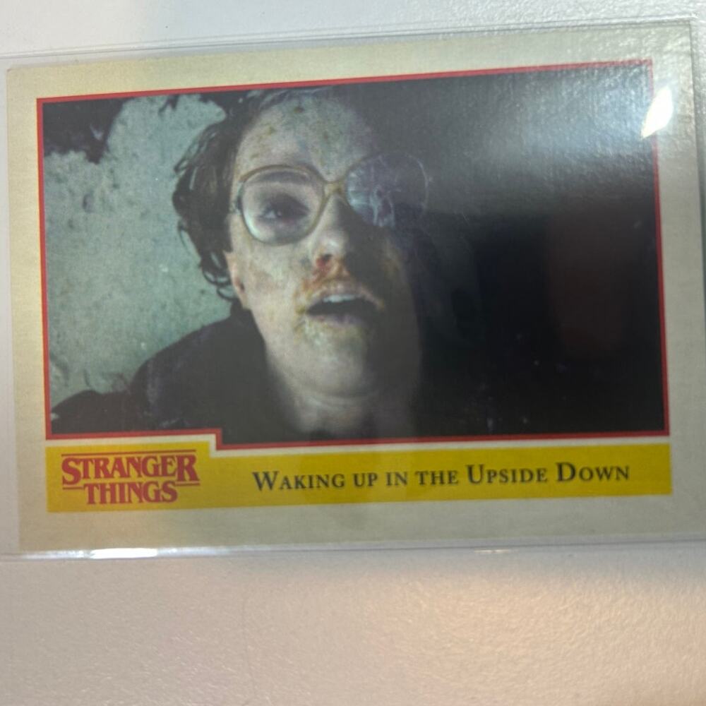 2018 Stranger Things Season 1 Trading Card #31 Waking up in the Upside Down